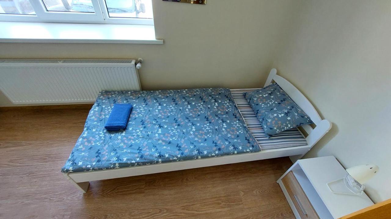 Happy Hotel Рига Экстерьер фото