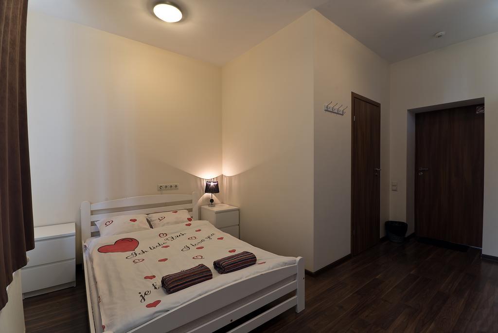 Happy Hotel Рига Экстерьер фото